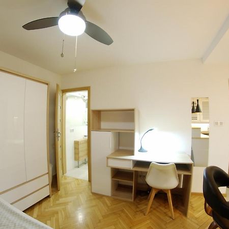 Apatramenty Promienista Apartment Poznan Exterior photo